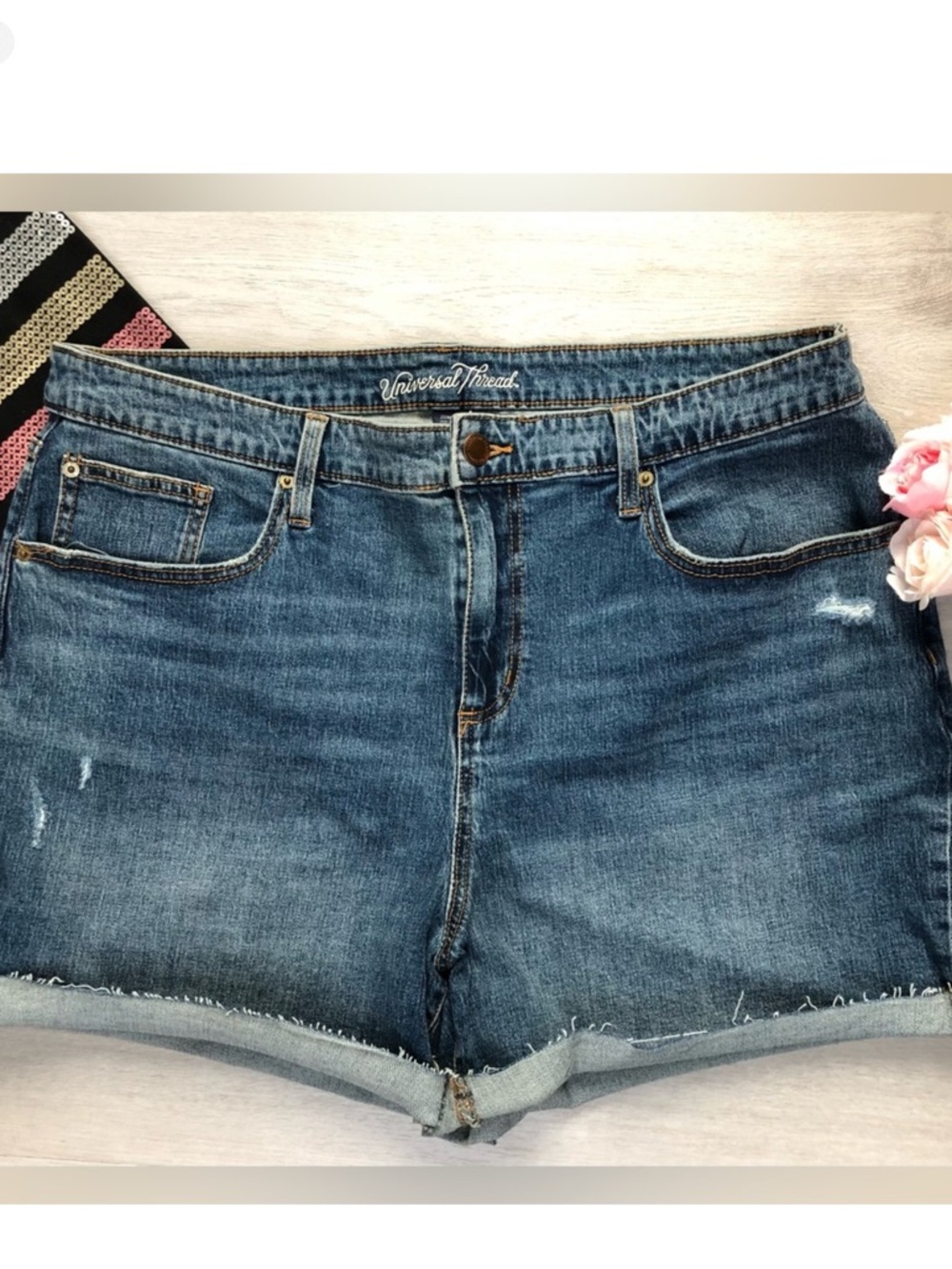 Universal Thread Distressed Denim Shortie Shorts Size 20W